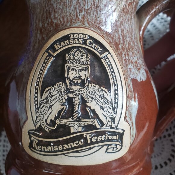 Kansas City Renaissance Festival 2009 Brown Hand Thrown Coffee Mug Cup Grey Fox - Picture 9 of 11
